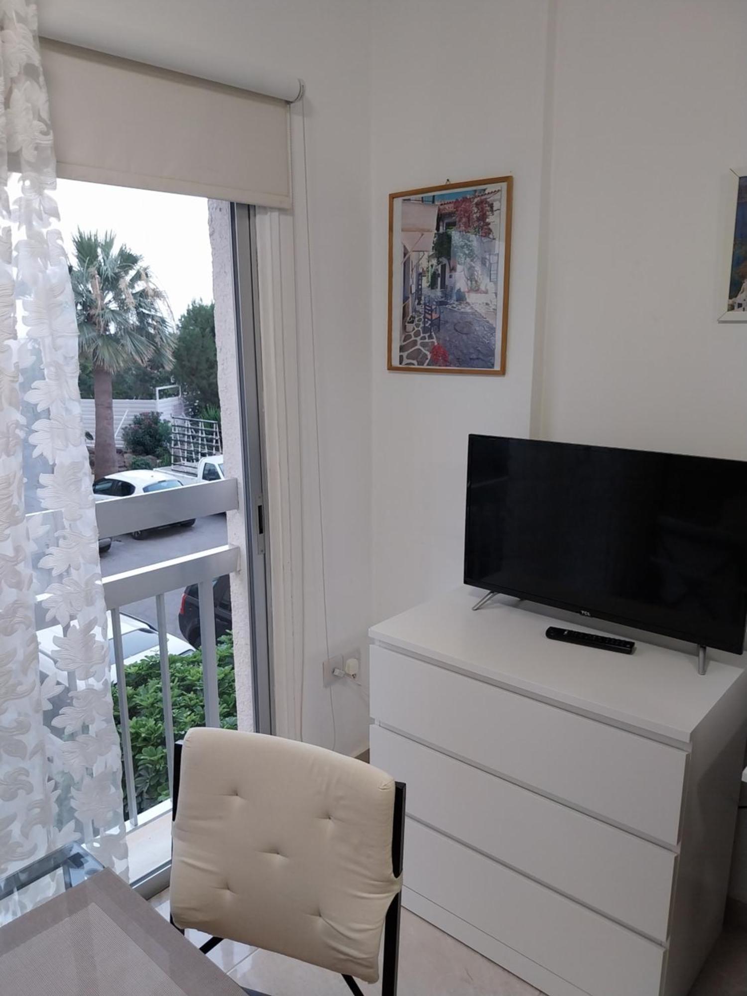 Stelia'S Seagate Studio Apt. Larnaca Dış mekan fotoğraf