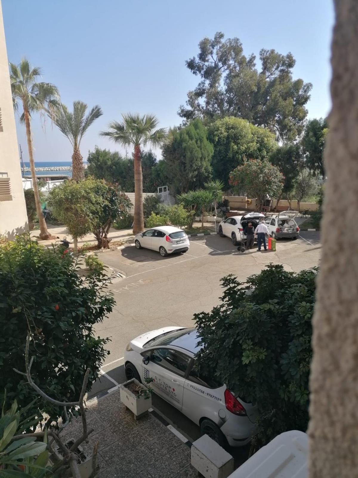 Stelia'S Seagate Studio Apt. Larnaca Dış mekan fotoğraf